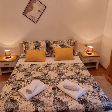Apartment Luka