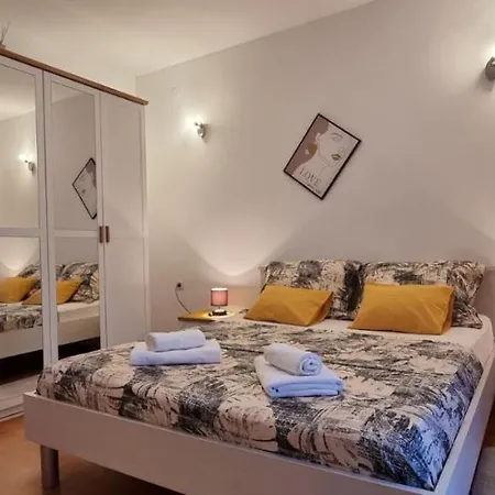 Apartment Luka Zadar