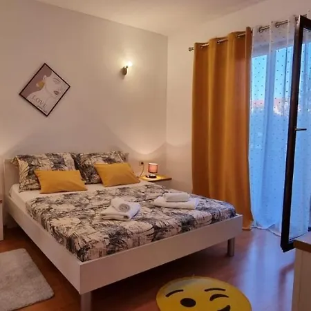 Luka Apartment