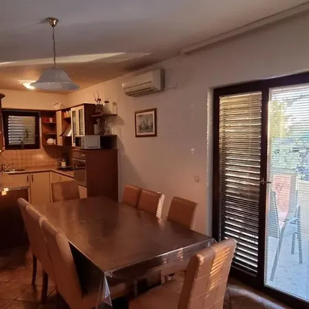 Appartement Luka *