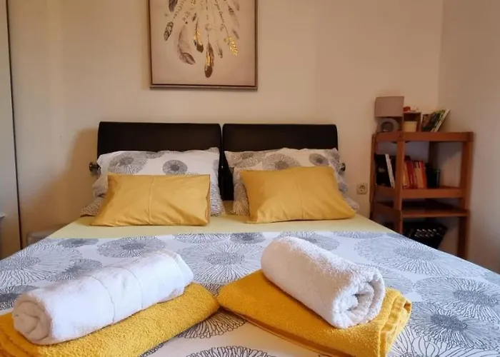 Luka Apartment *