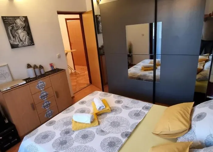 Apartment Luka *
